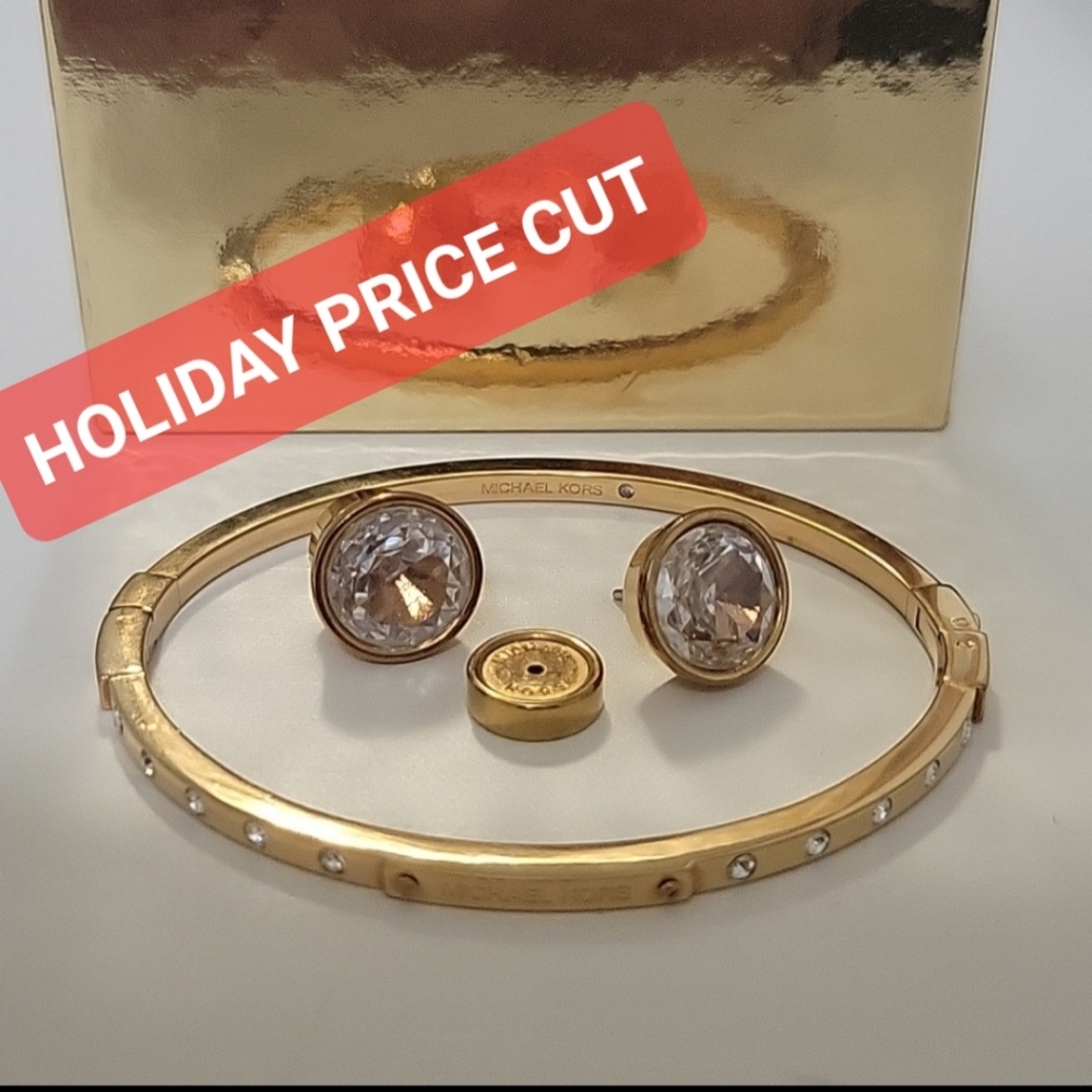 Womens Bangle Bracelet with earrings. - Picture 5 of 5